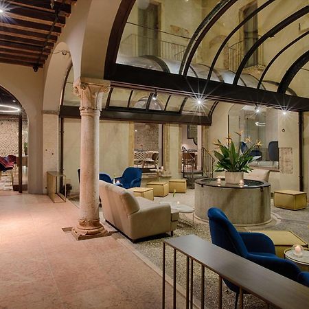 NH Collection Palazzo Verona Esterno foto The lobby of the hotel